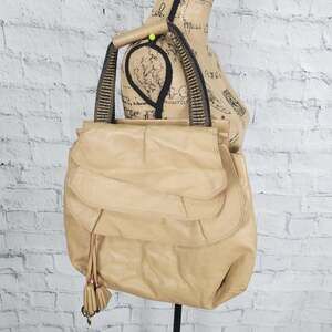 Marc Jacob rows ruffles & metallic tan leather shoulder Bag A16